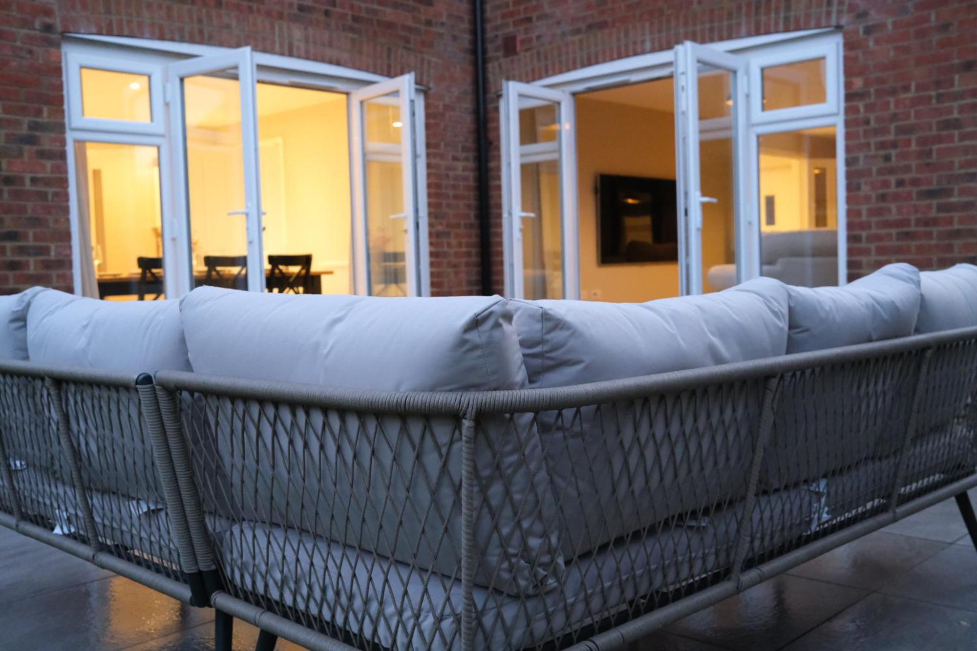 Luxury 6-Bedroom House 5 Minutes From Bicester Village Shopping Outlet Честертон Экстерьер фото