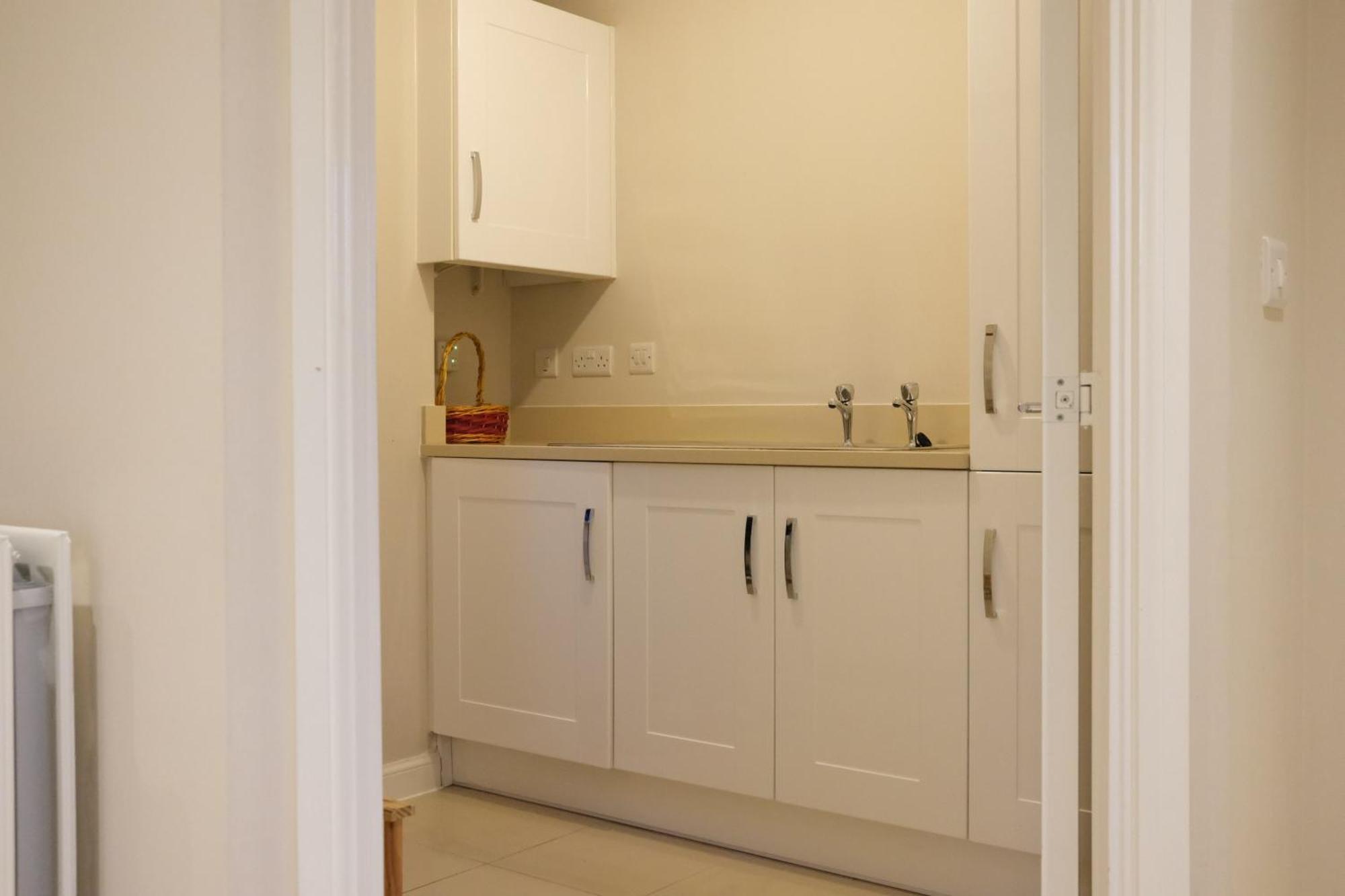 Luxury 6-Bedroom House 5 Minutes From Bicester Village Shopping Outlet Честертон Экстерьер фото