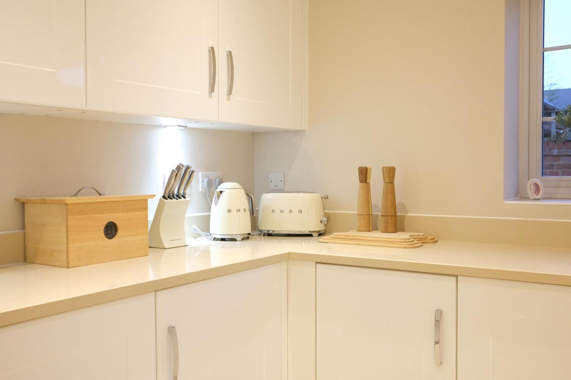 Luxury 6-Bedroom House 5 Minutes From Bicester Village Shopping Outlet Честертон Экстерьер фото